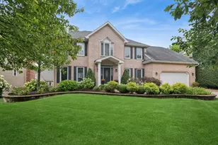 877 Sheehan Ave, Glen Ellyn, IL 60137 - Photo 1