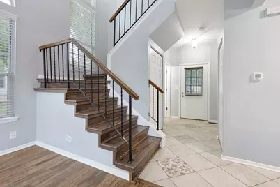 1175 Regency Drive, Schaumburg, IL 60193 - Photo 8