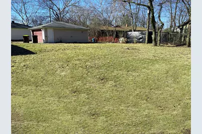 2219 Barton Boulevard, Rockford, IL 61103 - Photo 4