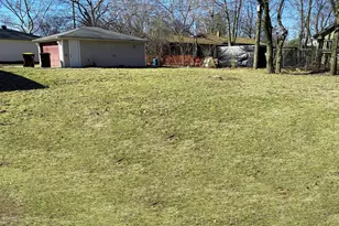 2219 Barton Blvd, Rockford, IL 61103 - Photo 4