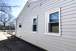 2219 Barton Blvd, Rockford, IL 61103 - Photo 2