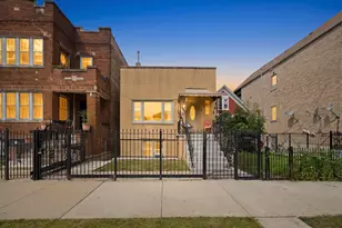 906 N Monticello Ave, Chicago, IL 60651 - Photo 1