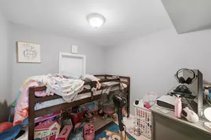 906 N Monticello Ave, Chicago, IL 60651 - Photo 18