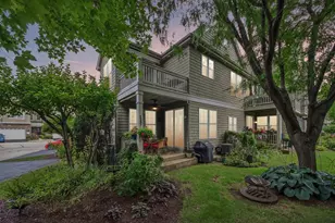 310 Sundown Ct, Wauconda, IL 60084 - Photo 1