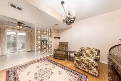 9025 Sherry Lane #9025, Des Plaines, IL 60016 - Photo 6