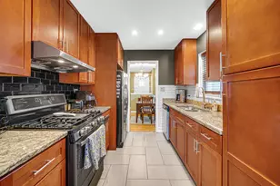 8644 Laramie Ave, Skokie, IL 60077 - Photo 12