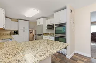 22353 S Knyghtwood Dr, Joliet, IL 60404 - Photo 18