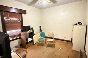 7610 S Honore St, Chicago, IL 60620 - Photo 2