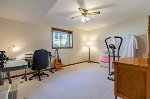 20140 Dolphin Ave, Lynwood, IL 60411 - Photo 10