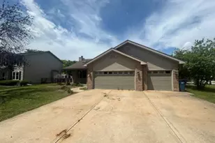 1235 Patriot Way, Bourbonnais, IL 60914 - Photo 1