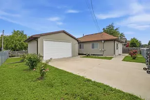 1651 Elgin Ave, Joliet, IL 60432 - Photo 2