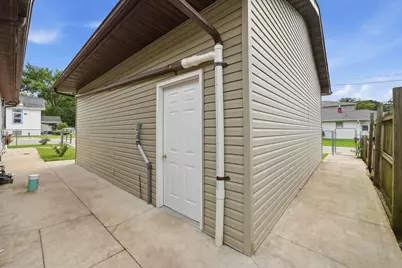 1651 Elgin Avenue, Joliet, IL 60432 - Photo 20