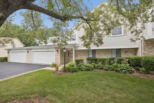 440 Somerset Ct, Aurora, IL 60504 - Photo 1