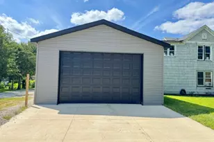 506 W Reynolds St, Pontiac, IL 61764 - Photo 2