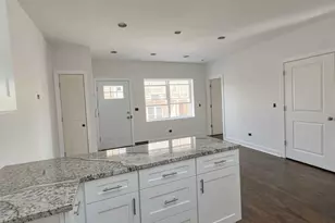 3726 N Racine Ave, Chicago, IL 60613 - Photo 4