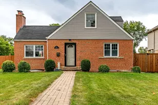 301 W Lonnquist Blvd, Mount Prospect, IL 60056 - Photo 1