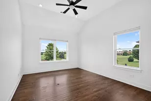 [Address not provided], North Aurora, IL 60542 - Photo 38