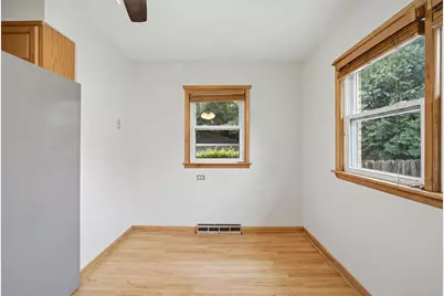 531 Cambridge Road, Des Plaines, IL 60016 - Photo 16