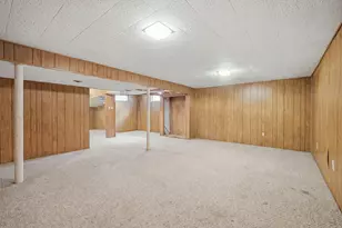 531 Cambridge Rd, Des Plaines, IL 60016 - Photo 24