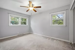 531 Cambridge Rd, Des Plaines, IL 60016 - Photo 22