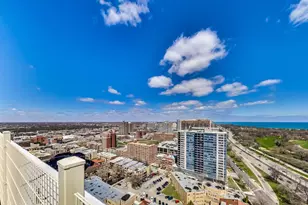 3950 N Lake Shore Dr, Chicago, IL 60613 - Photo 18