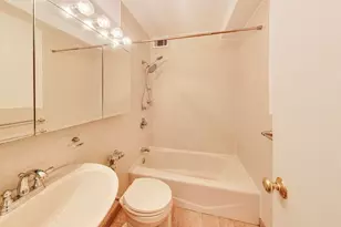 3950 N Lake Shore Dr, Chicago, IL 60613 - Photo 12