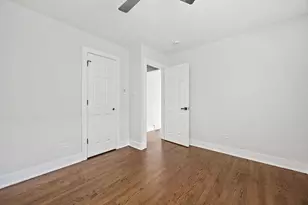 9734 S Princeton Ave, Chicago, IL 60628 - Photo 10