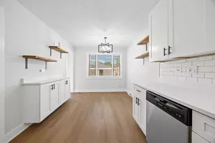 9734 S Princeton Ave, Chicago, IL 60628 - Photo 22