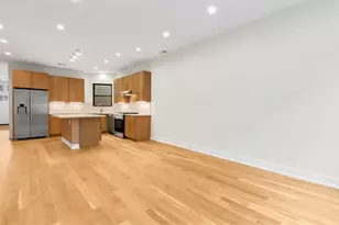 1246 W Bryn Mawr Ave, Chicago, IL 60660 - Photo 4
