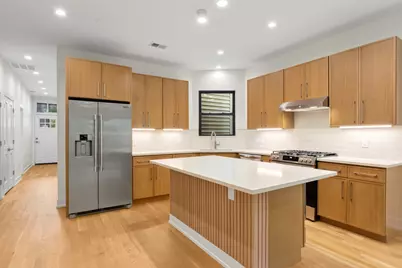 1246 W Bryn Mawr Avenue #2, Chicago, IL 60660 - Photo 6
