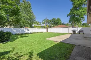 842 S Euclid Ave, Villa Park, IL 60181 - Photo 28