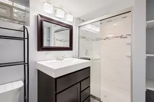 842 S Euclid Ave, Villa Park, IL 60181 - Photo 24