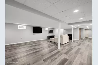 842 S Euclid Avenue, Villa Park, IL 60181 - Photo 22