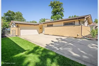 842 S Euclid Avenue, Villa Park, IL 60181 - Photo 1