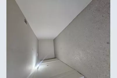10149 S State Street, Chicago, IL 60628 - Photo 18