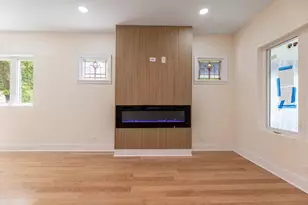 544 S Oak Park Ave, Oak Park, IL 60304 - Photo 2