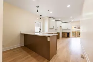 544 S Oak Park Ave, Oak Park, IL 60304 - Photo 6