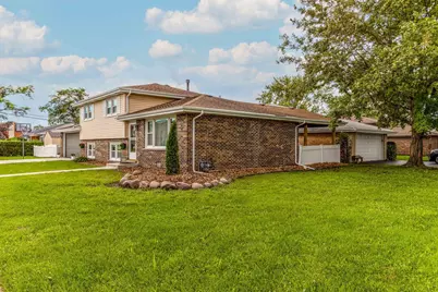 8001 S Thomas Avenue, Bridgeview, IL 60455 - Photo 14