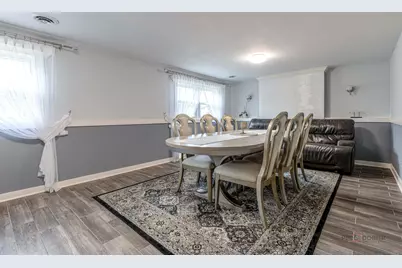 8001 S Thomas Avenue, Bridgeview, IL 60455 - Photo 12