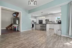904 E Water St, Pontiac, IL 61764 - Photo 10