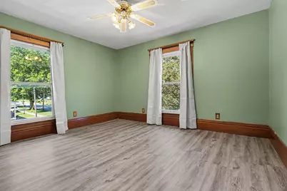 904 E Water Street, Pontiac, IL 61764 - Photo 20