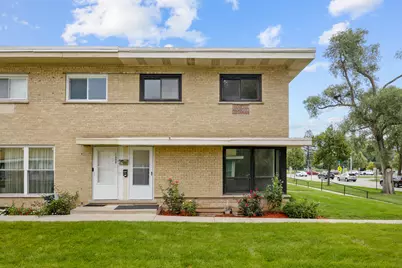 1250 N Wheeling Road, Mount Prospect, IL 60056 - Photo 2