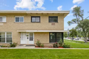 1250 N Wheeling Rd, Mount Prospect, IL 60056 - Photo 2