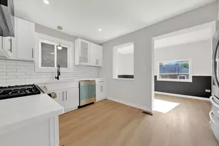 8133 S Loomis Blvd, Chicago, IL 60620 - Photo 6