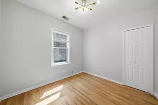 1915 Asbury Ave, Evanston, IL 60201 - Photo 10