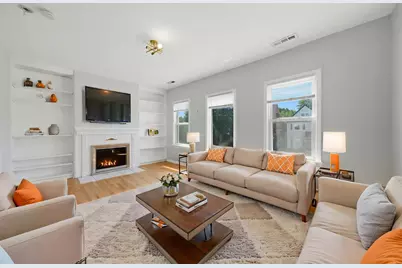 1915 Asbury Avenue #2, Evanston, IL 60201 - Photo 2
