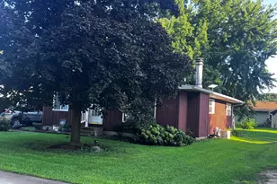 222 E Beech St, Piper City, IL 60959 - Photo 1