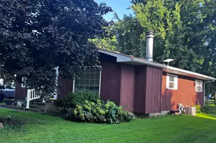 222 E Beech St, Piper City, IL 60959 - Photo 2