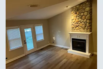 3262 Salem Court, Aurora, IL 60504 - Photo 4