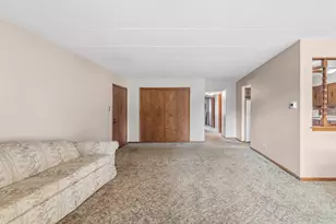 7442 W 153rd St, Orland Park, IL 60462 - Photo 4